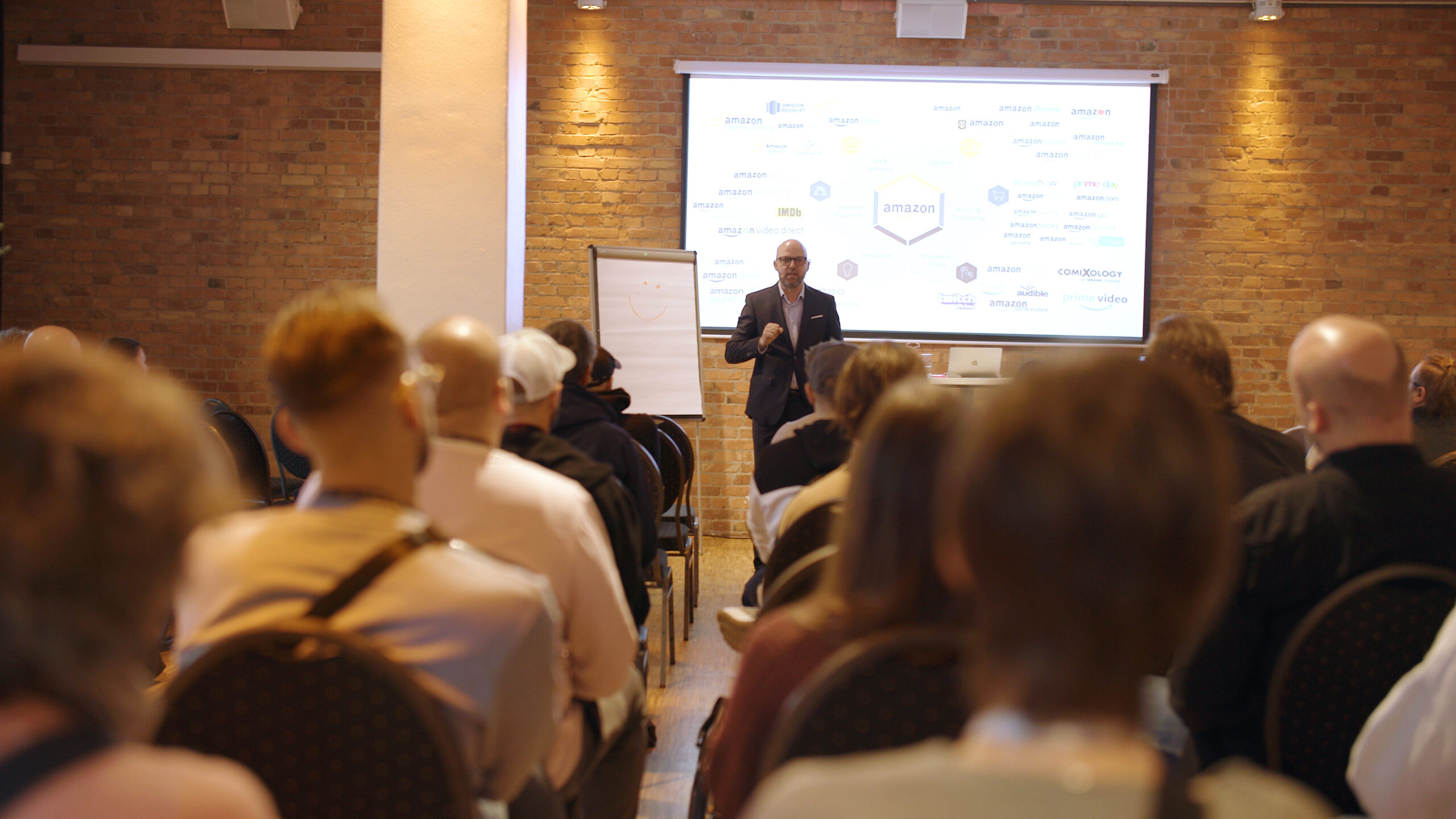 B3 Saal Andreas Roth Speaker vor Menschen- ASD 2023